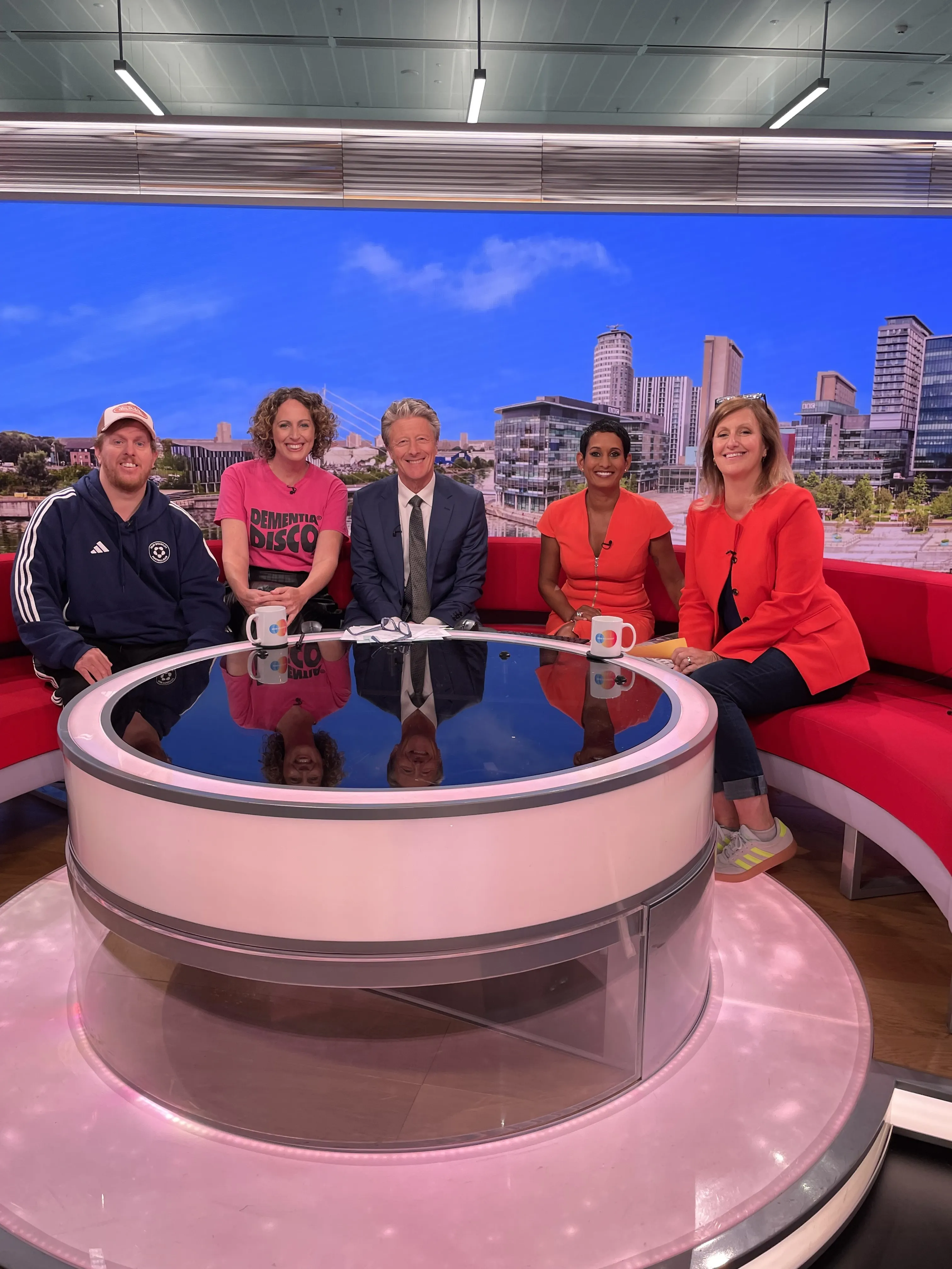 An image of 5 people sat on the BBC breakfast set
